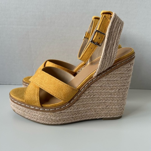 Soda Wedge Platform - Golden Yellow - Sz 7 - Picture 6 of 15